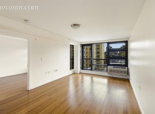 2332 31st Dr APT 5R, Astoria, NY 11106