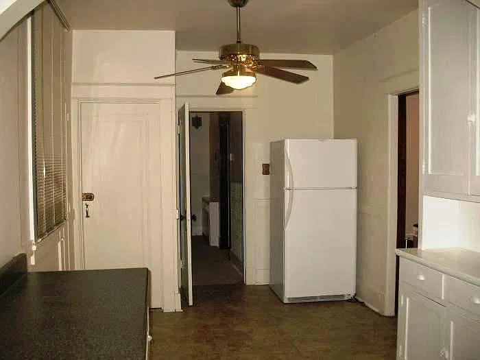 102 Sarah Street — Photo 3