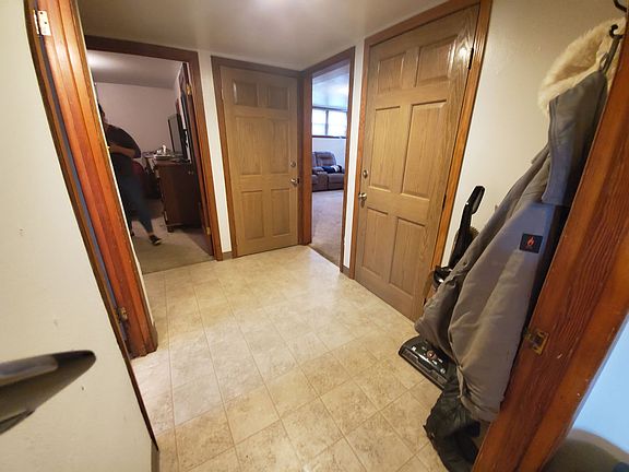 2nd image of 521 N 15th St #1
