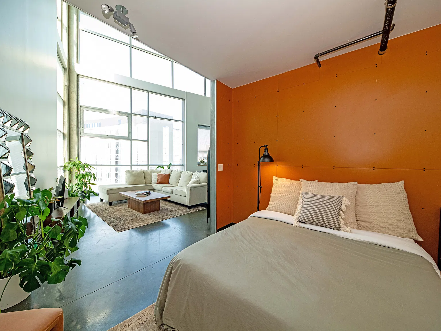Mercury View Lofts — Photo 3
