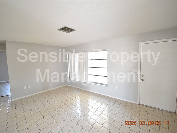 5th image of 7338 1/2 Foxbloom Dr