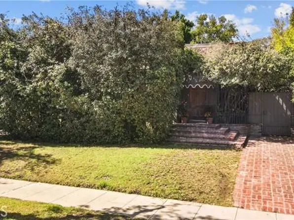 125 N Maple Dr, Beverly Hills, CA 90210
