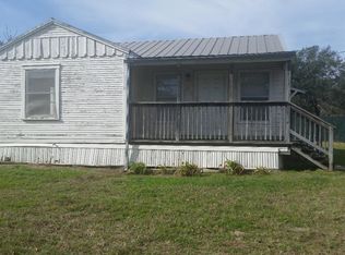 321 Duck St, Pleasanton, TX 78064