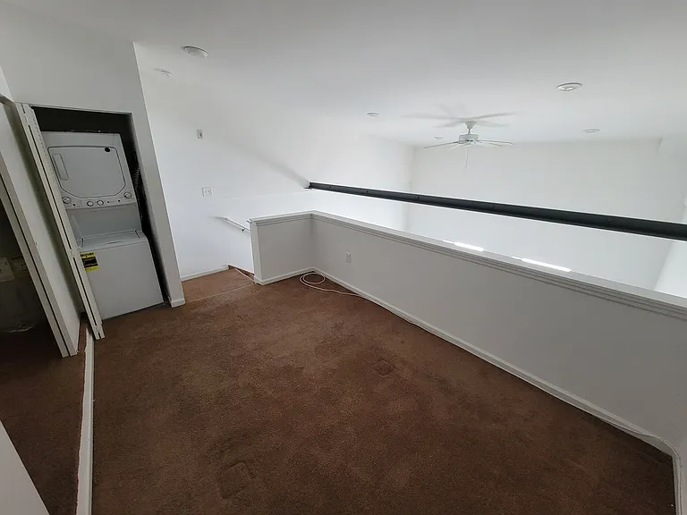 2231 Bryn Mawr Ave #7 — Photo 6