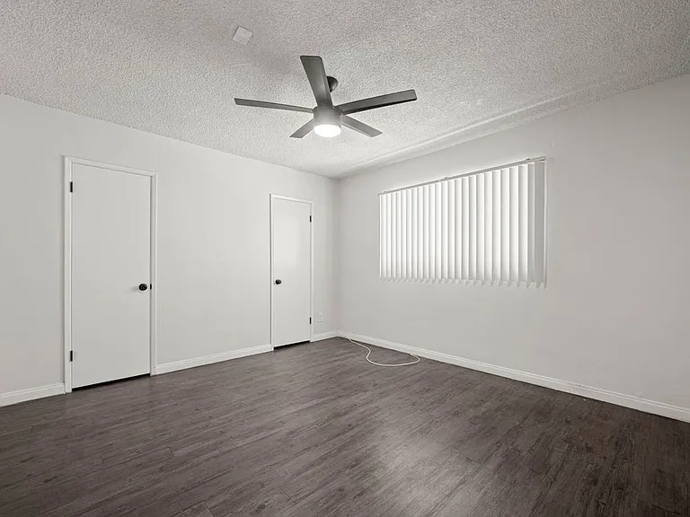 3862 S Potomac Ave — Photo 30