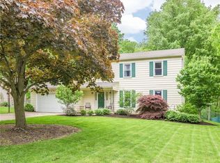 543 Treeside Dr, Stow, OH 44224