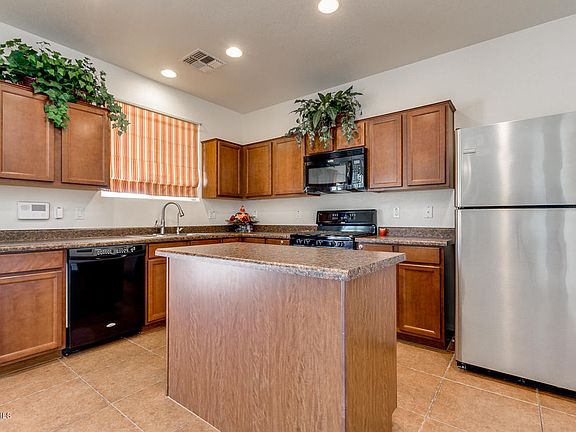 5th image of 42405 W Capistrano Dr