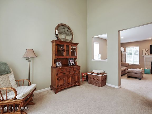 2nd image of 2201 Serenity Ln