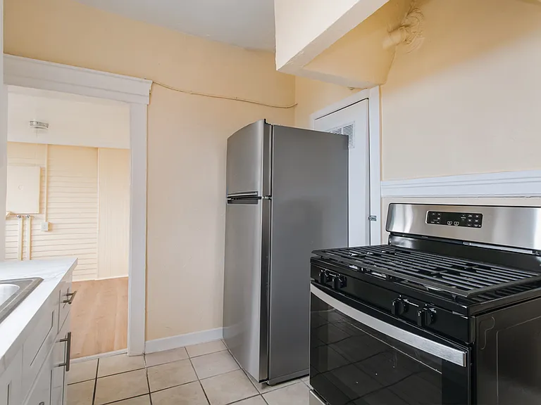 1425 Mohawk St #1425 — Photo 9