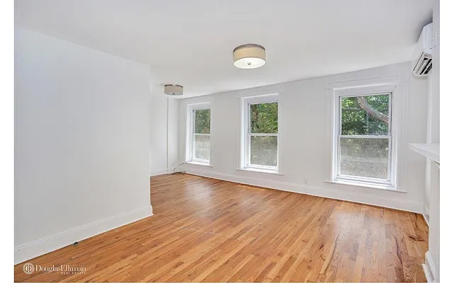 Rented by Douglas Elliman | media 16