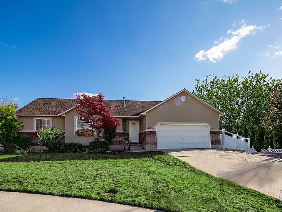 1st image of 4467 W Autumn Cir