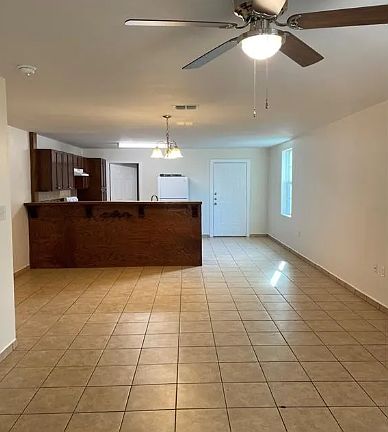 4th image of 402 34th St #B-1