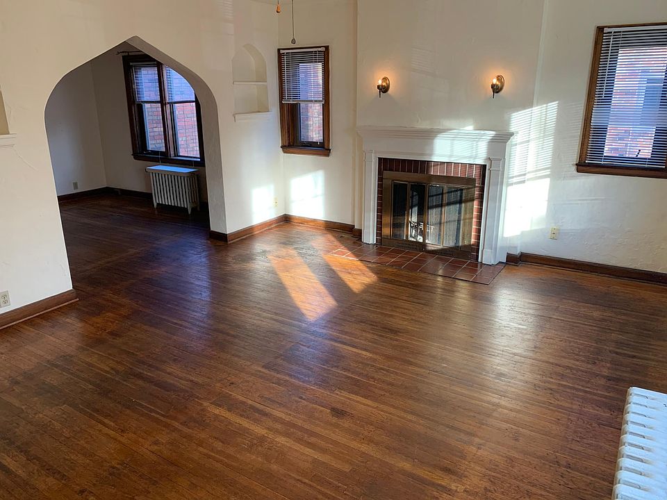 Living room.