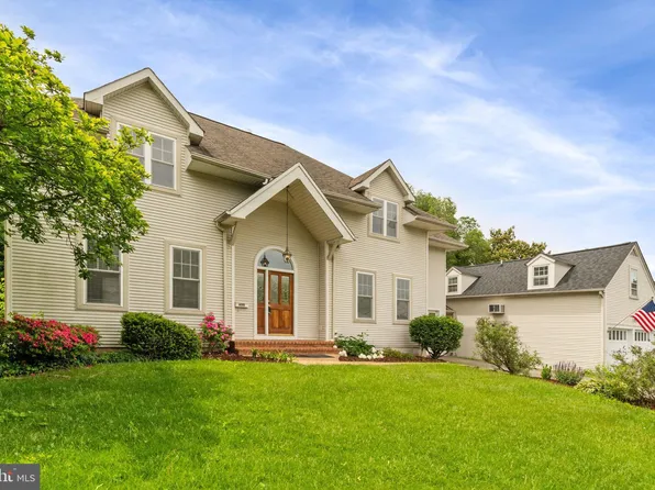 600 Grace St, Herndon, VA 20170