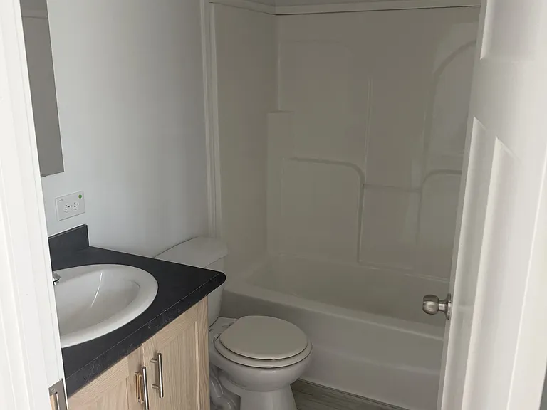 129 Walnut Dr — Photo 5