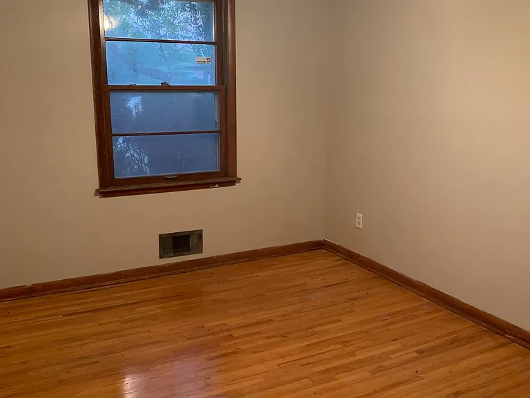 2231 N Roosevelt Ave — Photo 11
