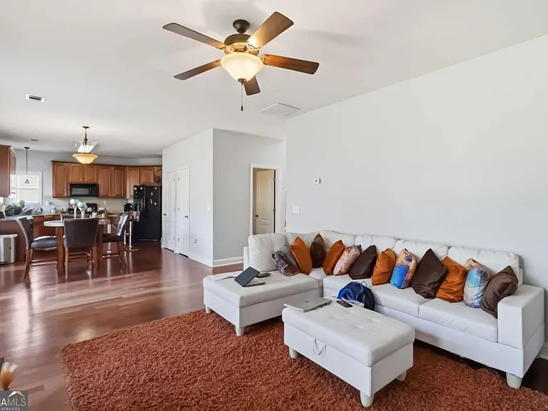 1610 Colton Landing Rd — Photo 8