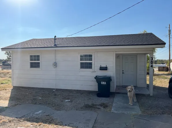 1304 E 1st St, Sulphur, OK 73086