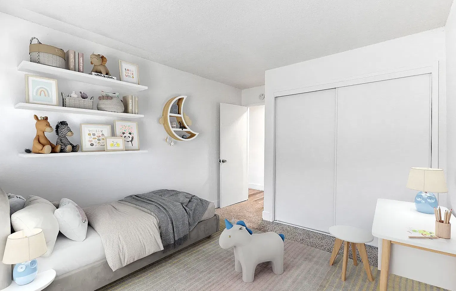 2 bed, 910 sqft, $1,745 — Photo 3
