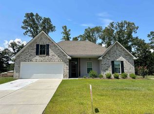 12481 Antler Ridge Dr, Denham Springs, LA 70726