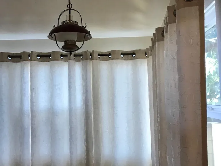just inside entry to breakfast room