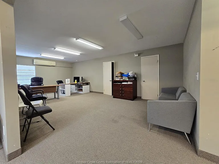 3615 Walker Rd #4 — Photo 11