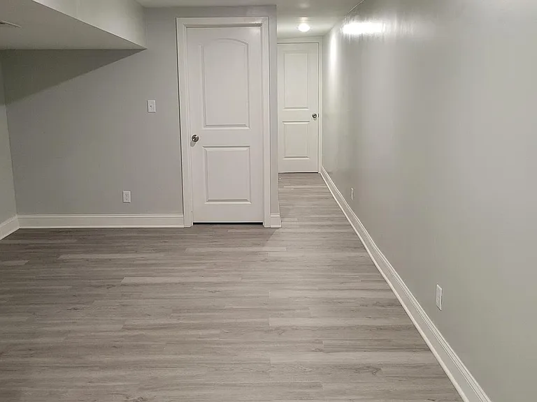 2745 W Mosher St — Photo 14