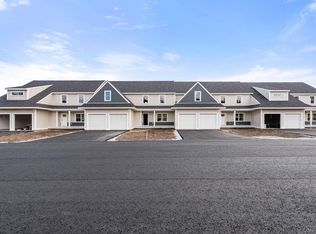 13 Brightstone Way #13, Sandown, NH 03873