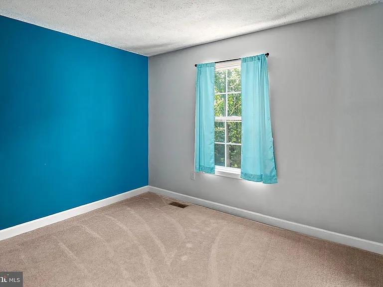 6193 Karas Walk — Photo 17