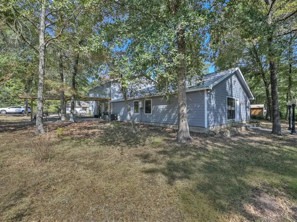 15876 Pecan Dr, Montgomery, TX 77356