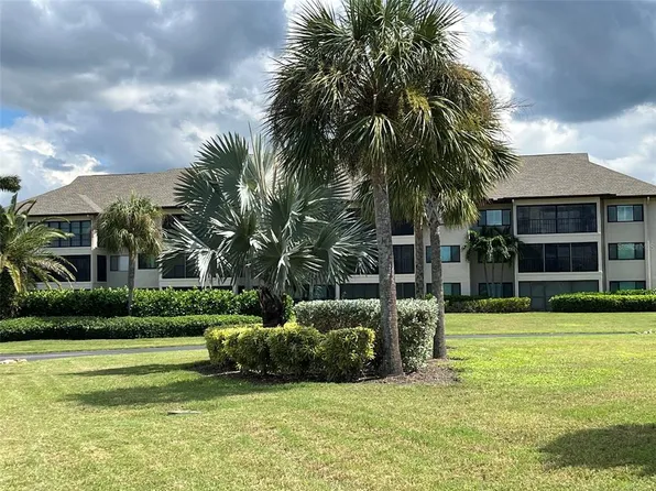 4 Pirates Ln APT 42A, Punta Gorda, FL 33955