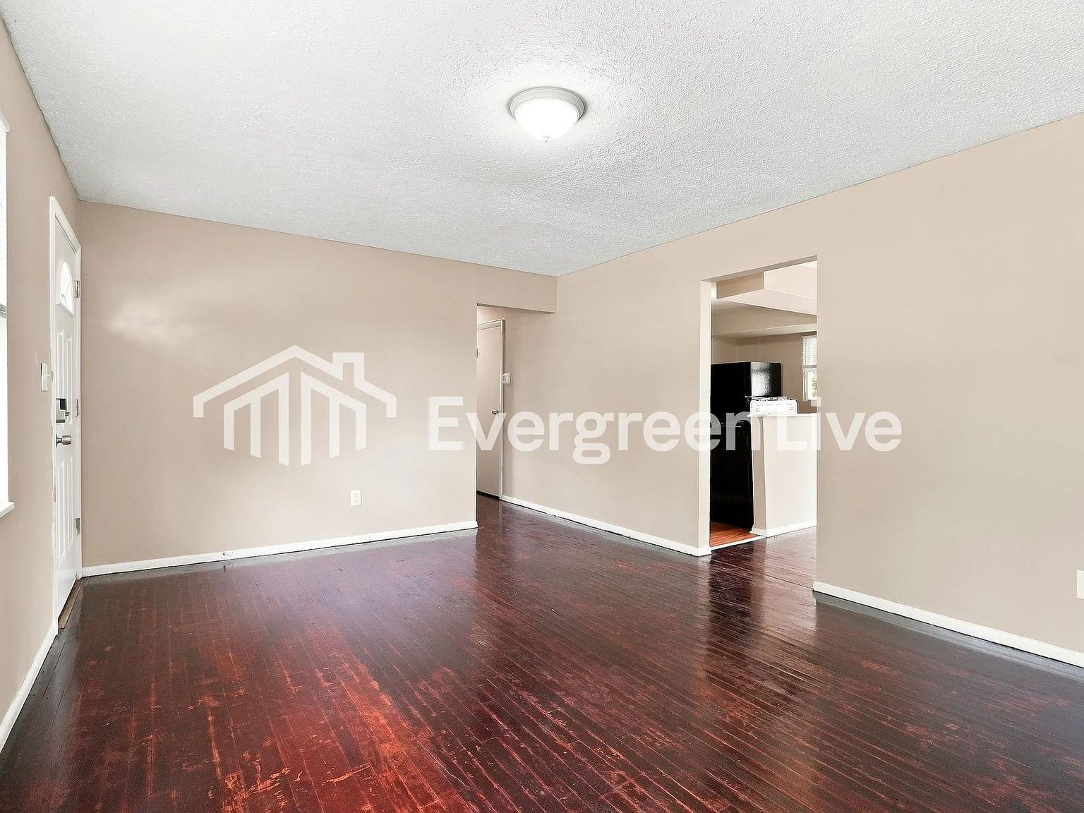 3 bed, 2.0 bath, 1083 sqft, $1,595 — Photo 4
