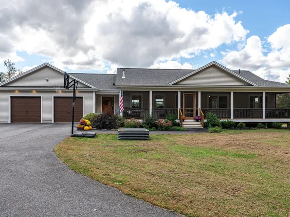 105 King Road, Lisbon, ME 04250