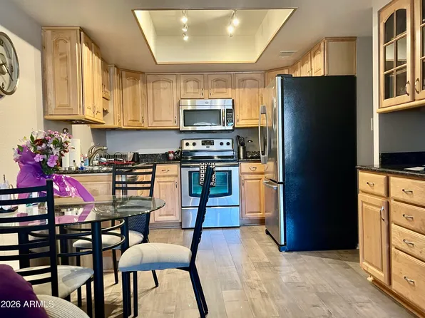 7910 E CAMELBACK Road #302, Scottsdale, AZ 85251
