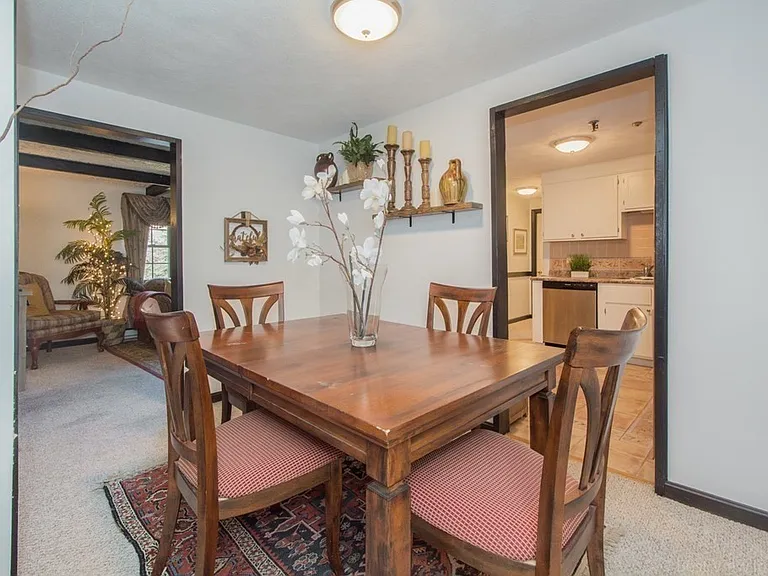 32 Spencer Rd #26M — Photo 3