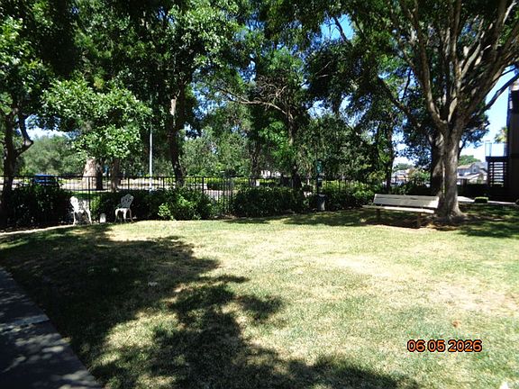 3rd image of 1801 Marshall Rd APT 907