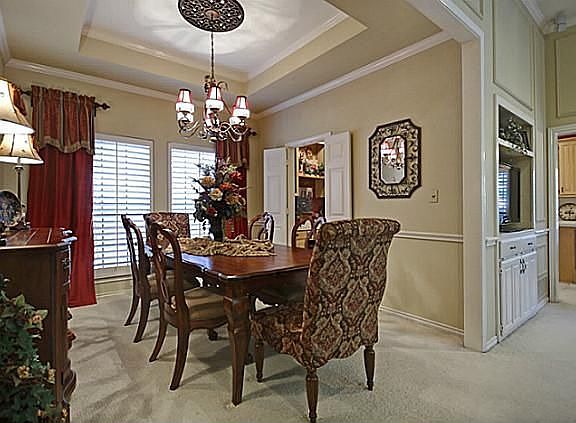 3rd image of 6796 Northcreek Ln