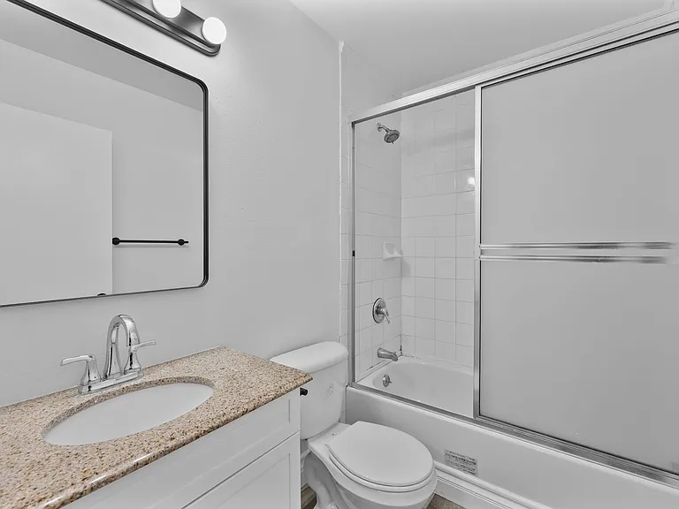 6606 Hazeltine Ave #108A — Photo 10