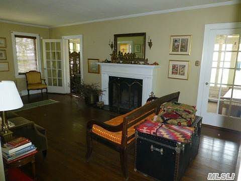 5th image of 8 Hill Ct