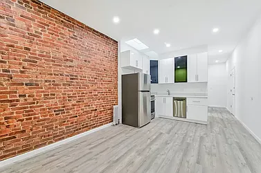 Rented by R New York