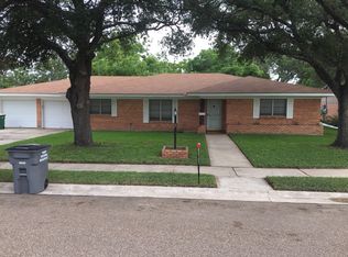 2104 E Loma Vista Ave, Victoria, TX 77901