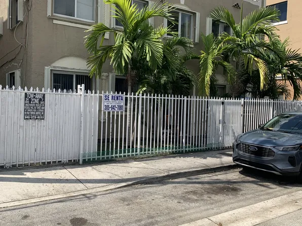 1036 SW 3rd St APT 7, Miami, FL 33130