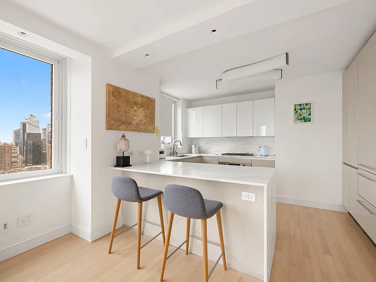322 W 57th St #50S — Photo 7