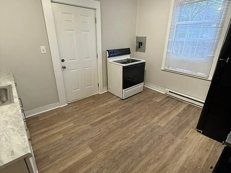 6328 Rockwell Blvd #B — Photo 21