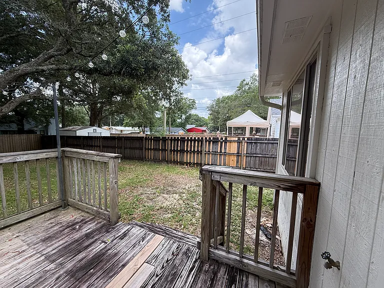 203 Alonzo Ct — Photo 23