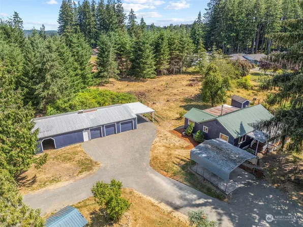 326 Studebaker Road, Castle Rock, WA 98611