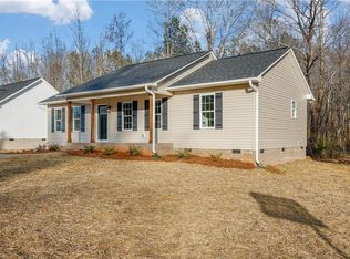 215 Harmon Dr, Thomasville, NC 27360