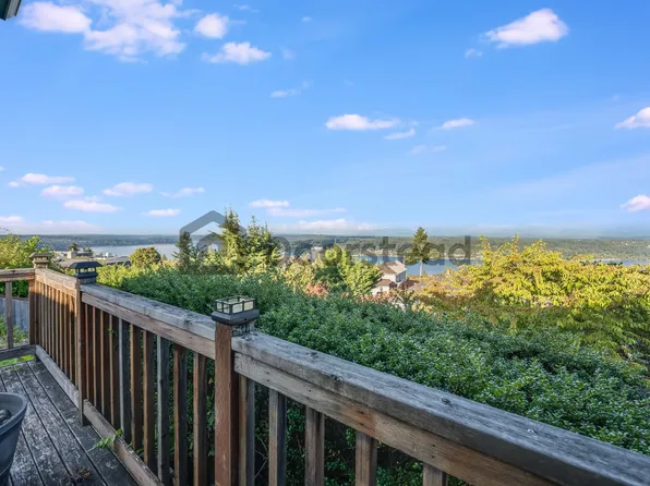 4627 177th Ave SE, Bellevue, WA 98006