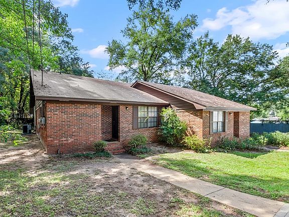 3rd image of 2371 Diehl Dr #0