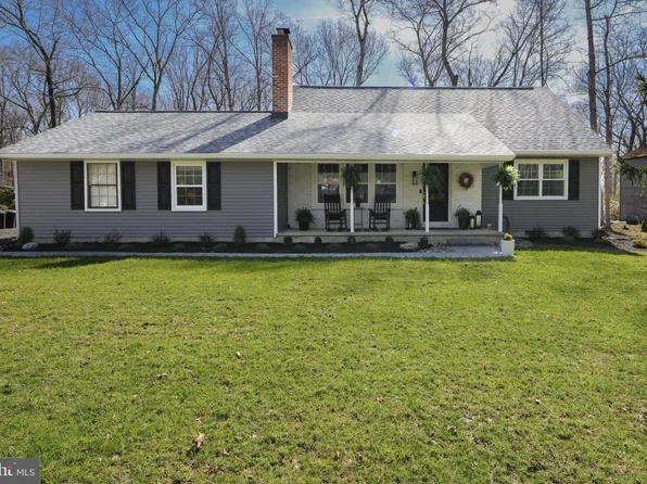 9 Tonkawa Trl, Shamong, NJ 08088